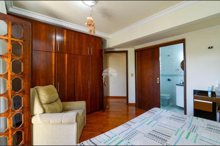 9_photo/94dce14d61.b9011c6352d0a570-ATLAS-61d48deb-d08d-4c9b-9595-40b5f61a0788.jpg de casa à venda com 4 quartos, 400m² em Vista Alegre, Curitiba