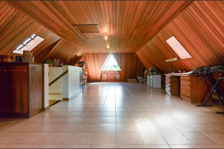 34_photo/94dce14d61.b9011c6352d0a570-ATLAS-a42dcd29-a0d0-4b22-b2c6-cd01254d6e0d.jpg de casa à venda com 4 quartos, 400m² em Vista Alegre, Curitiba