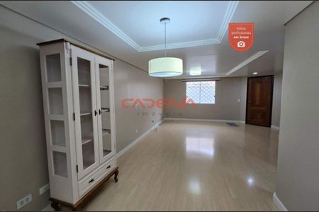 3_photo/94dce14f0d.873c8b8e47666640-ATLAS-58a3f7a3-75f0-494f-977d-cc38d2cc6137.jpg de casa para alugar com 3 quartos, 147m² em Vista Alegre, Curitiba