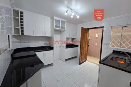 5_photo/94dce14f0d.873c8b8e47666640-ATLAS-b87a6668-bd12-4785-b973-4877cdbfcb15.jpg de casa para alugar com 3 quartos, 147m² em Vista Alegre, Curitiba