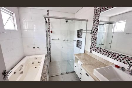 28_photo/94dce14f13.1463d70521bc8e9f-ATLAS-8be72835-0782-47d0-a723-3bb16fe020f5.jpg de casa à venda com 4 quartos, 155m² em Vista Alegre, Curitiba