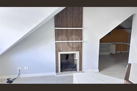 6_photo/94dce14f13.1463d70521bc8e9f-ATLAS-c35f7b3a-2a57-4e4a-8fb0-24759b21c6b5.jpg de casa à venda com 4 quartos, 155m² em Vista Alegre, Curitiba