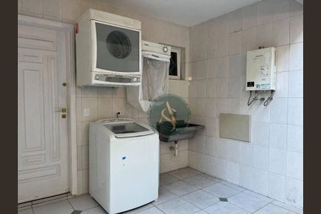 22_photo/94dce14f59.953885681833e7d2-ATLAS-afd72610-e17f-418b-b3fd-8f906d846fbe.jpg de casa à venda com 3 quartos, 153m² em Vista Alegre, Curitiba