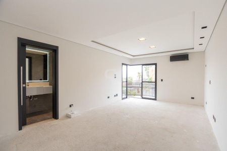 10_photo/94dce15013.ee31d1fd9df23408-ATLAS-58e574f9-51a2-46ee-bac7-7aea26f45d5c.jpg de casa à venda com 3 quartos, 228m² em Vista Alegre, Curitiba