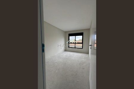 4_photo/94dce1501d.0abb473e952761da-ATLAS-427bda05-4f9f-4cf6-bf60-2c98fa352c3f.jpg de casa à venda com 0 quarto, 184m² em Vista Alegre, Curitiba