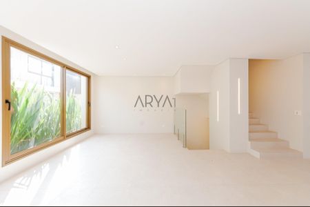 4_photo/94dce15047.a2ded2e601fdc16c-ATLAS-8bc8d39e-4ef6-41c8-ad5c-0e7a1f4ddf00.jpg de casa à venda com 3 quartos, 165m² em Vista Alegre, Curitiba