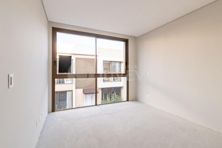 4_photo/94dce15047.ab2db7488e52669b-ATLAS-149e5f54-ef0b-4087-b93b-2c65802ee8a1.jpg de casa à venda com 2 quartos, 154m² em Vista Alegre, Curitiba