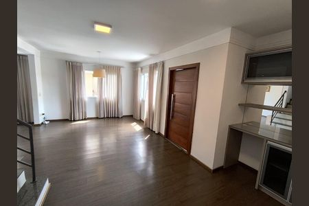 3_photo/94dce1504b.b4b4d1929bf3077c-ATLAS-4124bbe3-ae31-4d41-bfb8-5a00a8266bb4.jpg de casa para alugar com 3 quartos, 126m² em Vista Alegre, Curitiba