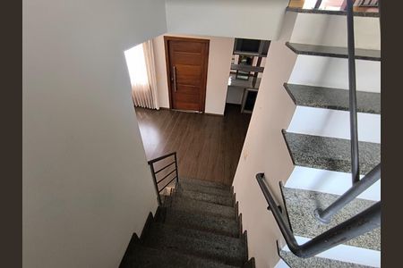 8_photo/94dce1504b.b4b4d1929bf3077c-ATLAS-e087ec6d-8ec1-4554-9e33-18cf51bbd371.jpg de casa para alugar com 3 quartos, 126m² em Vista Alegre, Curitiba