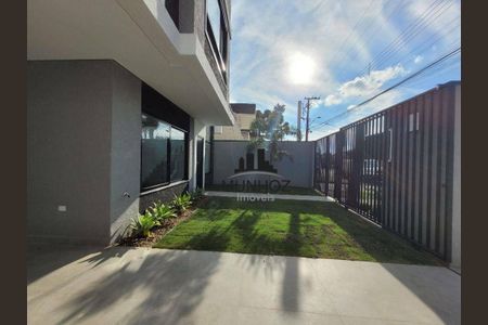 9_photo/94dce1506b.981a3acd5cb97ec6-ATLAS-1c293bd5-fb57-40ea-badb-c700b6ea4ae1.jpg de casa à venda com 3 quartos, 143m² em Vista Alegre, Curitiba