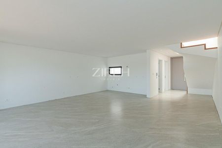 7_photo/94dce1507d.ac42a7c2863a2a19-ATLAS-15fc9b19-88b2-4bc3-bf97-ee5adbcbb29a.jpg de casa à venda com 3 quartos, 170m² em Vista Alegre, Curitiba