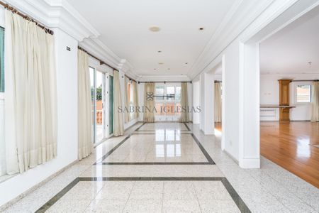 5_photo/94dce1510f.3e6957092a4c223d-ATLAS-96788a5b-ba54-4b32-b6cd-5fa9f5ab1f8c.jpg de casa à venda com 4 quartos, 1067m² em Vista Alegre, Curitiba