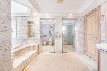 49_photo/94dce1510f.3e6957092a4c223d-ATLAS-cc4e0abd-ccd2-462f-a898-1b3fdc6462ca.jpg de casa à venda com 4 quartos, 1067m² em Vista Alegre, Curitiba