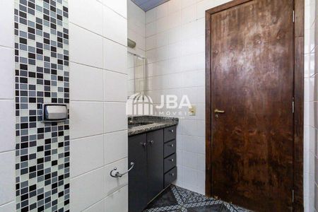 12_photo/94dce15155.8d1d596cf1356774-ATLAS-a5d73755-57b7-4c33-a4a7-a09d59651d10.jpg de casa à venda com 2 quartos, 566m² em Vista Alegre, Curitiba