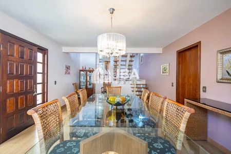 26_photo/94dce15155.8d1d596cf1356774-ATLAS-b91b8937-1b24-48b8-b1e3-1e4ece54e186.jpg de casa à venda com 2 quartos, 566m² em Vista Alegre, Curitiba