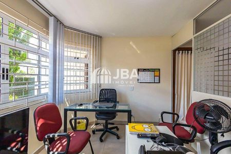 39_photo/94dce15155.8d1d596cf1356774-ATLAS-c60a0aea-d18c-4162-b2ab-fa125ee5ddba.jpg de casa à venda com 2 quartos, 566m² em Vista Alegre, Curitiba