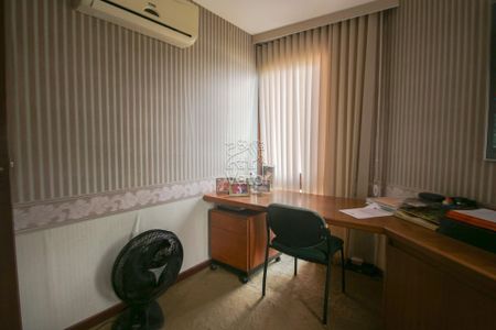 34_photo/94dce15175.9c5959cca0926d06-ATLAS-70a9f2a3-4bad-4d17-b76f-42e09fa323ba.jpg de casa à venda com 4 quartos, 303m² em Vista Alegre, Curitiba