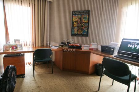 33_photo/94dce15175.9c5959cca0926d06-ATLAS-ac7f89da-4e5e-4a36-8a37-45603fe66cf8.jpg de casa à venda com 4 quartos, 303m² em Vista Alegre, Curitiba