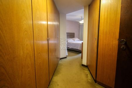 48_photo/94dce15175.9c5959cca0926d06-ATLAS-add3c0b9-e182-4cd3-a48e-41b1b6a5d6ae.jpg de casa à venda com 4 quartos, 303m² em Vista Alegre, Curitiba