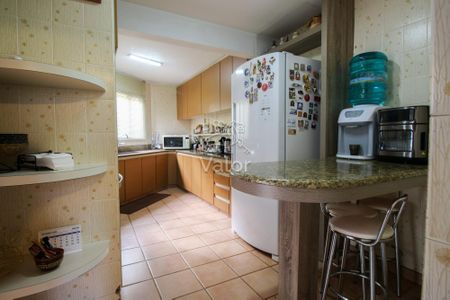 5_photo/94dce15177.732b7fd8aaa5f07d-ATLAS-07e649e2-aa04-4089-91d0-8312e45a7f37.jpg de casa à venda com 4 quartos, 303m² em Vista Alegre, Curitiba