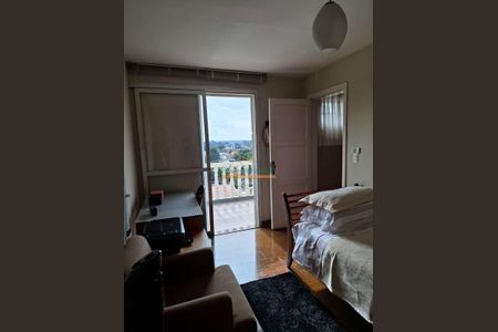 2_photo/94dce151bf.9c27ff06134c7db2-ATLAS-0a41358c-4e24-42f1-b372-34439ac6d7c5.jpg de casa à venda com 4 quartos, 300m² em Vista Alegre, Curitiba