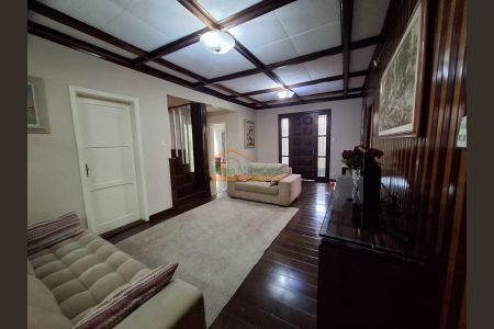 9_photo/94dce151bf.9c27ff06134c7db2-ATLAS-eee5e738-9620-44a2-a819-8b41a58e76ba.jpg de casa à venda com 4 quartos, 300m² em Vista Alegre, Curitiba