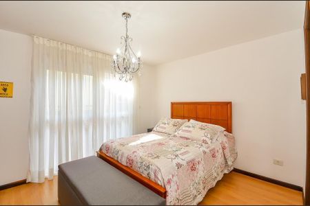 73_photo/94dce1520d.31fa6799cfd26a89-ATLAS-24baa935-6834-4b8a-9cec-393ff037b3ad.jpg de casa para alugar com 3 quartos, 424m² em Vista Alegre, Curitiba