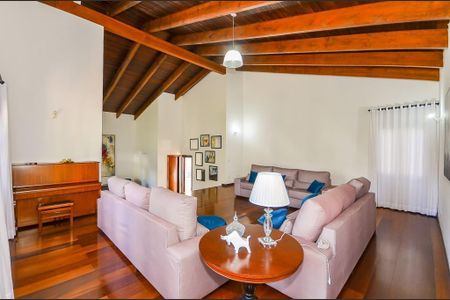 37_photo/94dce1520d.31fa6799cfd26a89-ATLAS-4f9868bd-6e08-4485-9023-0d9ac40125fc.jpg de casa para alugar com 3 quartos, 424m² em Vista Alegre, Curitiba