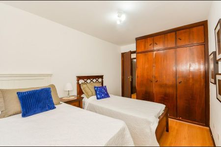 67_photo/94dce1520d.31fa6799cfd26a89-ATLAS-afc77dfb-86d2-483f-8845-0038cd9a8a2b.jpg de casa para alugar com 3 quartos, 424m² em Vista Alegre, Curitiba