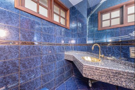 3_photo/94dce1539f.f34ea19b5153c875-ATLAS-184b5e4f-dfef-4e97-8ed0-a950aa5901d4.jpg de casa à venda com 4 quartos, 631m² em Vista Alegre, Curitiba