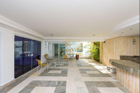 32_photo/94dce153e7.ceff8192393c33de-ATLAS-c80c35fc-7aab-4f7a-921e-b8ba414624b3.jpg de casa à venda com 4 quartos, 1067m² em Vista Alegre, Curitiba