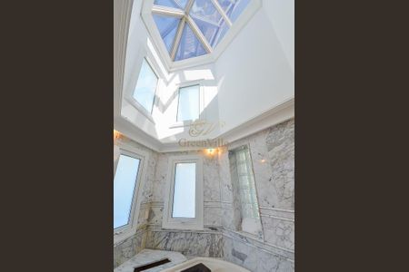 14_photo/94dce153e7.ceff8192393c33de-ATLAS-cee464cd-b586-4aa1-b0e2-b2f72ab0cc4a.jpg de casa à venda com 4 quartos, 1067m² em Vista Alegre, Curitiba