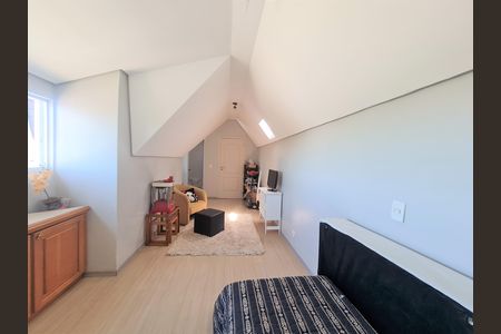 6_photo/94dce1544f.90bd9ce7e18c11b8-ATLAS-11068ed2-2bb2-4d03-87f8-d3e67064b5b0.jpg de casa à venda com 3 quartos, 185m² em Vista Alegre, Curitiba