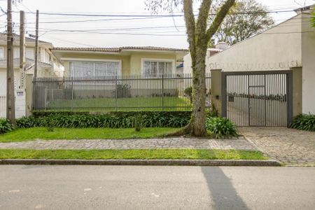 23_photo/94dce154bb.3b8db0d2a53e1086-ATLAS-5f90790d-ace3-4a3a-918f-01c49a2ea74d.jpg de casa à venda com 3 quartos, 228m² em Mercês, Curitiba