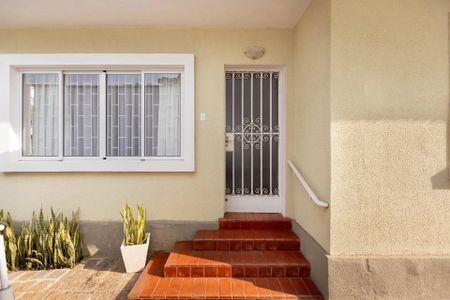 21_photo/94dce154bb.3b8db0d2a53e1086-ATLAS-8b0a9130-2d87-4967-8ece-a977b5cfb8aa.jpg de casa à venda com 3 quartos, 228m² em Mercês, Curitiba