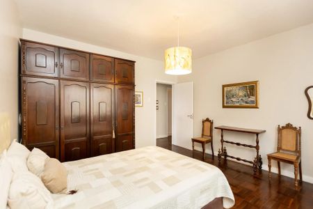 13_photo/94dce154bb.3b8db0d2a53e1086-ATLAS-8bc32e62-7c5b-43ee-bc48-fae9ff2f6b8b.jpg de casa à venda com 3 quartos, 228m² em Mercês, Curitiba