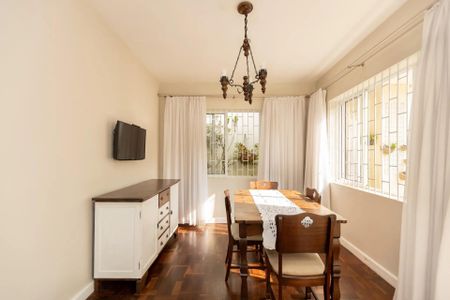 10_photo/94dce154bb.3b8db0d2a53e1086-ATLAS-e3d891f2-fee3-4308-8883-983466a4e2b2.jpg de casa à venda com 3 quartos, 228m² em Mercês, Curitiba