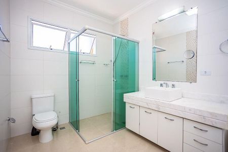 26_photo/94dce154d3.53be1138256b8b23-ATLAS-96b24e4e-5415-4cff-94d1-9eea31da3bf0.jpg de casa à venda com 3 quartos, 198m² em Mercês, Curitiba