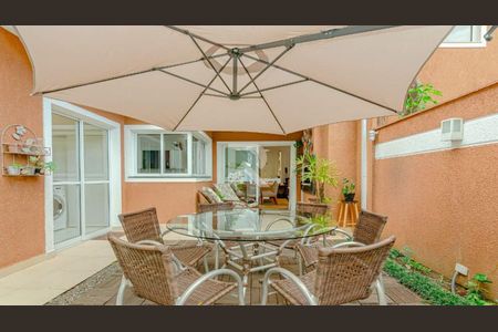 10_photo/94dce154d3.d0082307d5ebb9e3-ATLAS-9357dfbb-abb0-4231-ab94-49e898c37eb4.jpg de casa à venda com 3 quartos, 165m² em Mercês, Curitiba