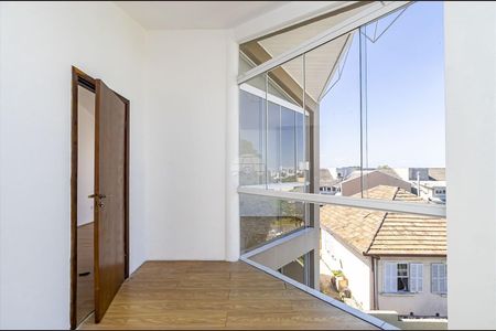 36_photo/94dce15513.4c6540140f3be6b3-ATLAS-94d8271e-2770-46b2-9556-70fbce2abc48.jpg de casa à venda com 3 quartos, 292m² em Mercês, Curitiba