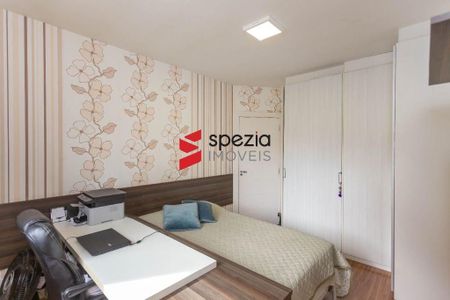 32_photo/94dce1554b.d71f3cba1ed71166-ATLAS-2acefacf-1daf-4f28-bfda-8a57f0af003e.jpg de casa à venda com 3 quartos, 198m² em Bom Retiro, Curitiba