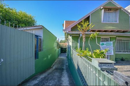 2_photo/94dce1555d.51ed99d268ed7a8b-ATLAS-22bd2ace-ea47-408d-9af4-8b5940f1cf8b.jpg de casa à venda com 4 quartos, 180m² em Centro Cívico, Curitiba