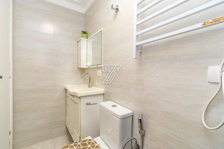 8_photo/94dce15595.3a5abbda3571eaa3-ATLAS-171b6469-3a13-43ae-87f5-b5e8dcd20d4f.jpg de casa à venda com 4 quartos, 115m² em São Francisco, Curitiba