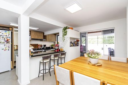 2_photo/94dce15595.3a5abbda3571eaa3-ATLAS-ae8d942c-7f9b-44db-9eb0-ff6bb6e883f1.jpg de casa à venda com 4 quartos, 115m² em São Francisco, Curitiba