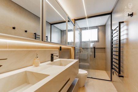 2_photo/94dce1559b.62fa7416572cf30f-ATLAS-02417500-e390-4e8e-b4f7-c8601cbf3c8a.jpg de apartamento à venda com 3 quartos, 401m² em Mercês, Curitiba