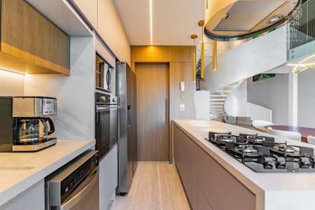 14_photo/94dce1559b.62fa7416572cf30f-ATLAS-48236072-17c5-4e06-91f5-de0bdbdcb81d.jpg de apartamento à venda com 3 quartos, 401m² em Mercês, Curitiba