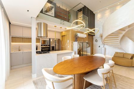 10_photo/94dce1559b.9adbb3a8c64252cf-ATLAS-563a3a0f-a561-4810-8b89-c19e66d15550.jpg de apartamento à venda com 3 quartos, 350m² em Mercês, Curitiba