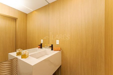 33_photo/94dce1559b.9adbb3a8c64252cf-ATLAS-e69789e5-46ae-4f32-86d6-0515df4b051e.jpg de apartamento à venda com 3 quartos, 350m² em Mercês, Curitiba