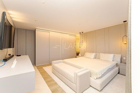 37_photo/94dce1559b.9adbb3a8c64252cf-ATLAS-fdcc5d84-9d39-413d-af4e-bb1455358dd3.jpg de apartamento à venda com 3 quartos, 350m² em Mercês, Curitiba