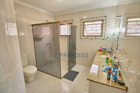 10_photo/94dce1579d.81c488c884db3593-ATLAS-968135ba-e7e6-4c2e-ad65-65f9a53e6f12.jpg de casa à venda com 4 quartos, 250m² em Vista Alegre, Curitiba